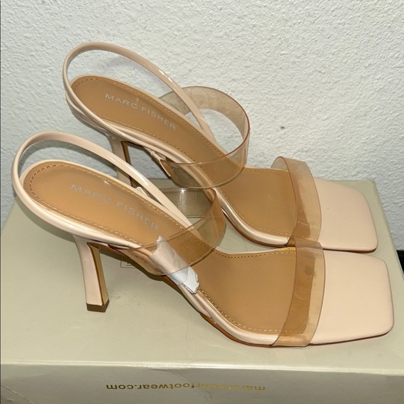 Marc Fisher Dekle Padded Insole Slingback Strappy Sandals - Picture 5 of 6
